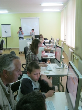 05.06 Обучаем бабушек и дедушек работе на компьютере\IMG_2345.JPG