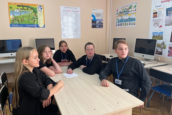 Открытый городской конкурс по английскому языку «I know, I can» («Я знаю, я умею»)