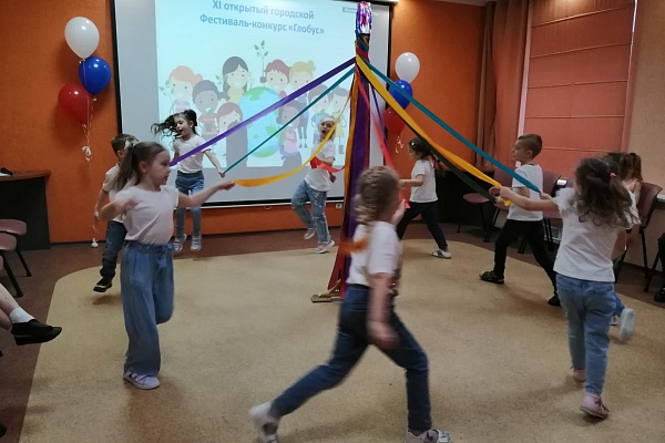 Завершился открытый городской Фестиваль-конкурс иностранных культур «Глобус»