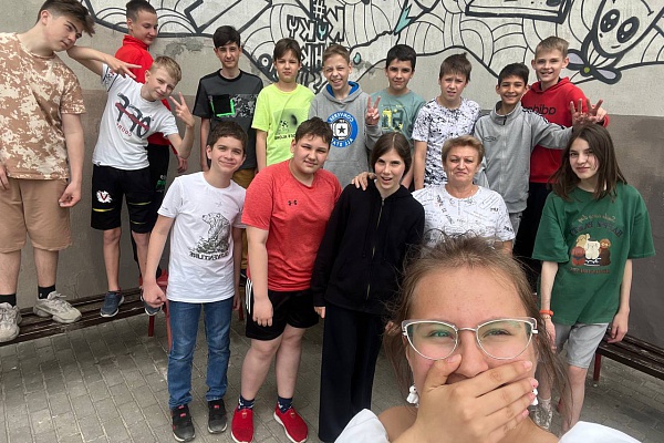 Стартовала 1 смена лагеря "Радуга"